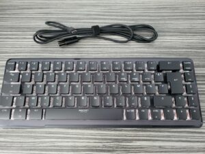 Roccat Vulcan II Mini – Um teclado minimalista