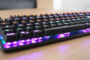 THE G-LAB Keyz Carbon – Mechanical keyboard at a low price!
