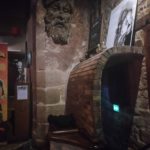 MachiaVillain - Uno scorcio del fondo di un bar